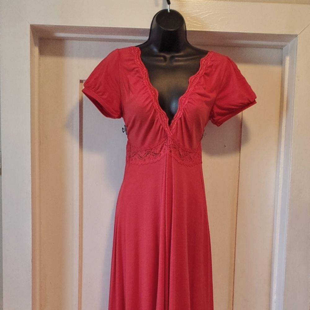 Beautiful | Red Dress